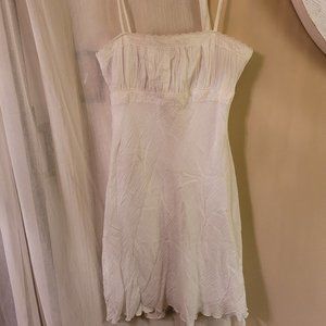 Taboo | Casual White Dress - Medium